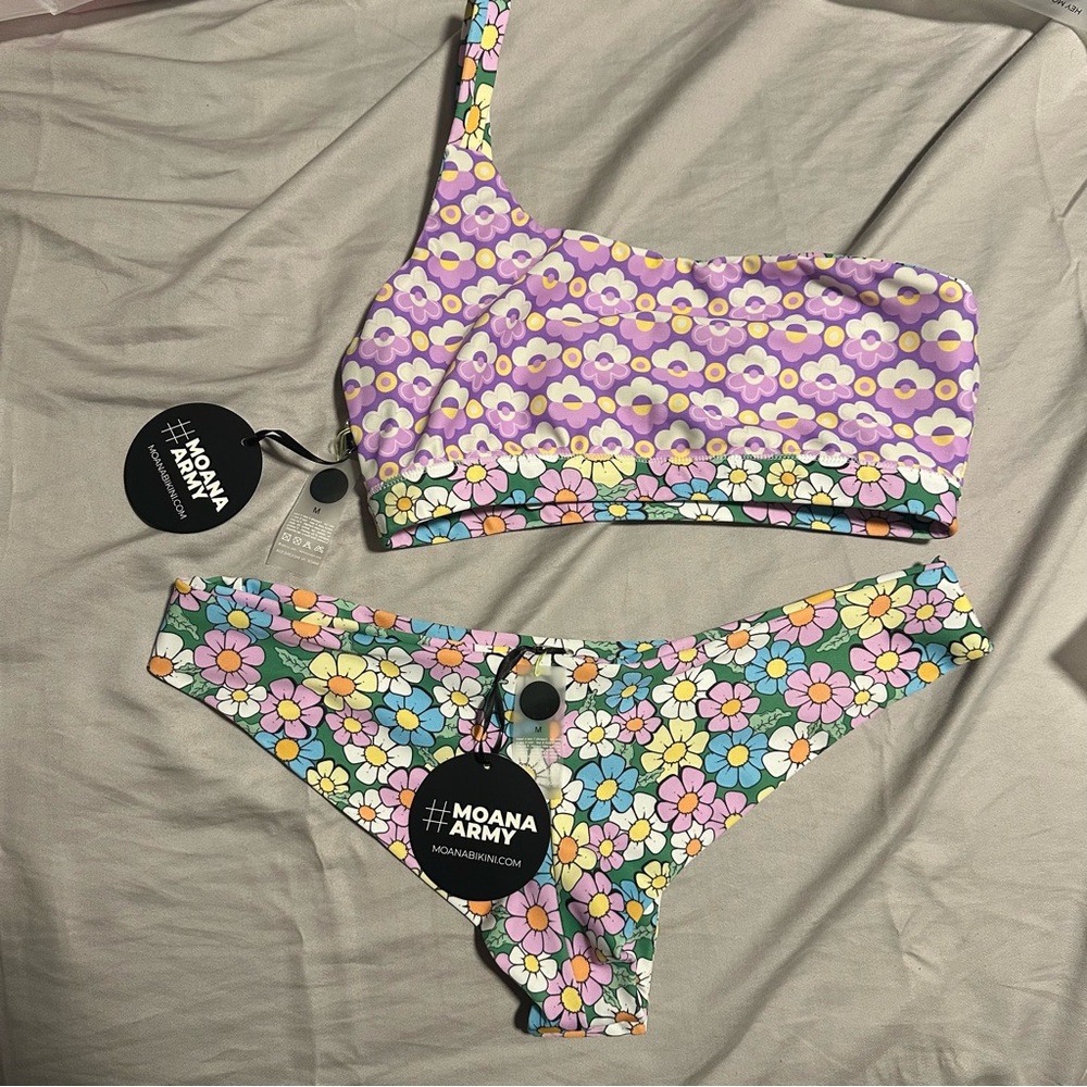 Moana Bikini Floral Design - Picture 5 of 7